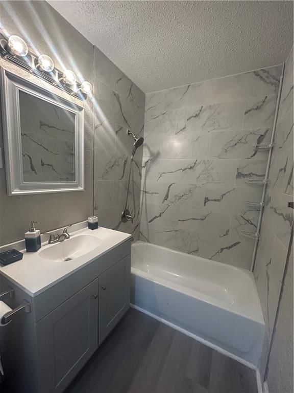 4221 Spruce Avenue — photo 4