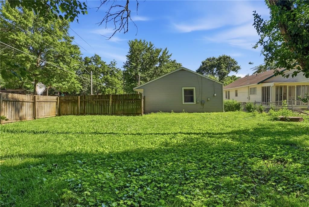 7944 Oak Street — photo 31