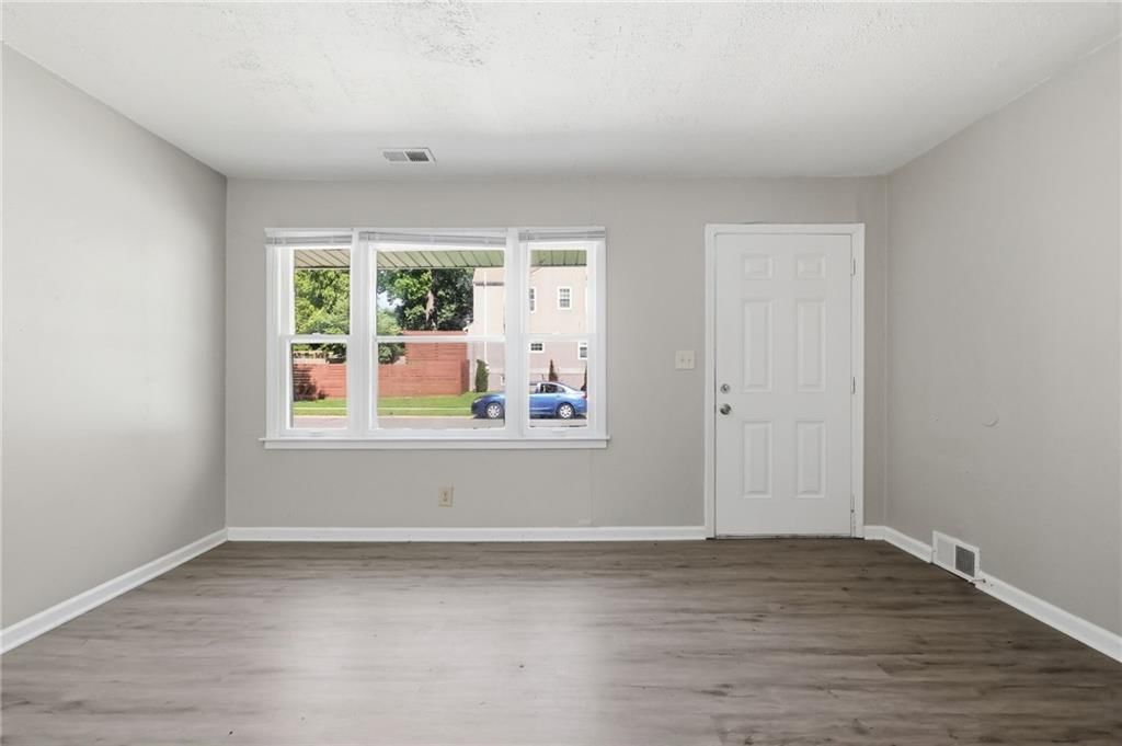 7944 Oak Street — photo 6
