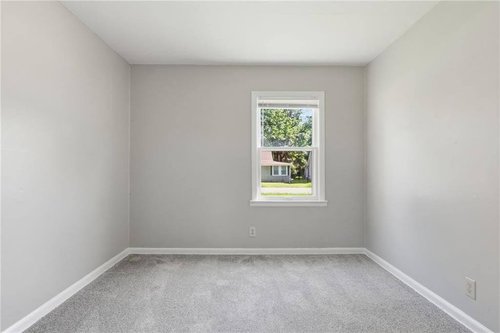 7944 Oak Street — photo 10
