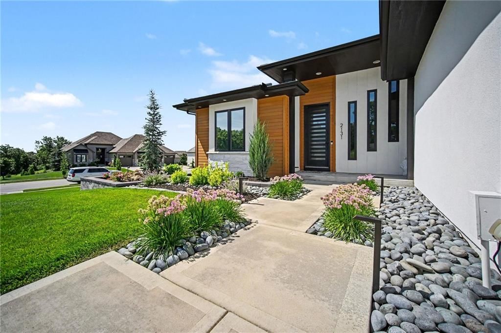 2131 NW Palisades Drive — photo 8