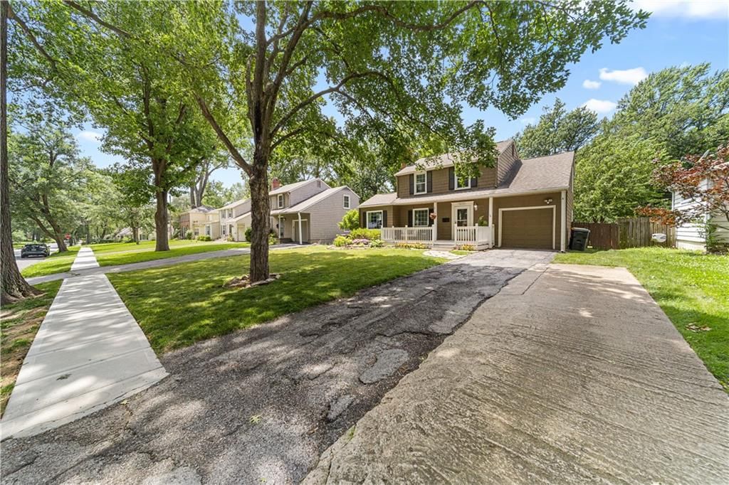 7632 Oak Street — photo 4