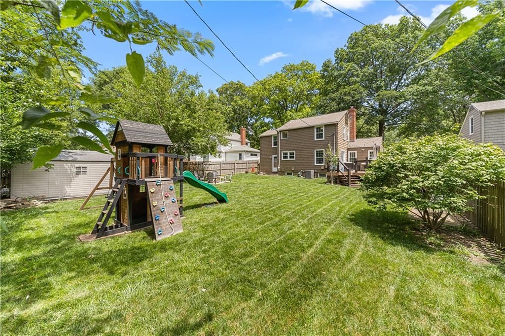 7632 Oak Street — photo 35