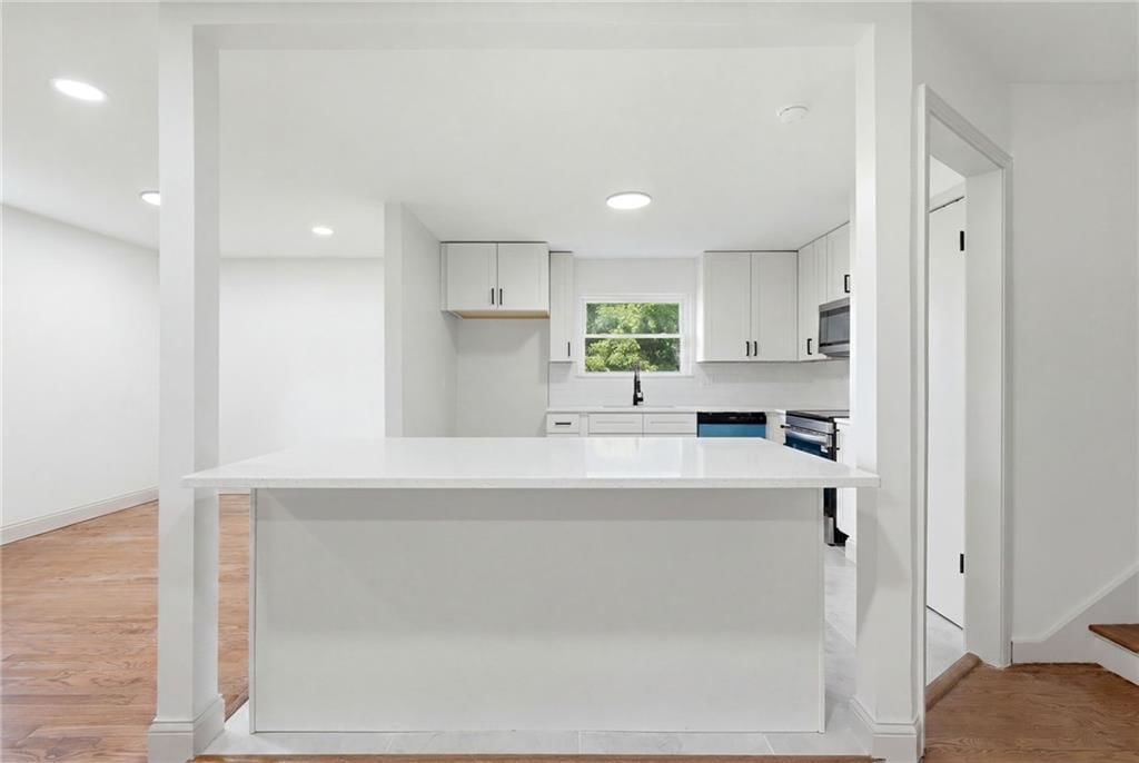 4142 N Lister Avenue — photo 11