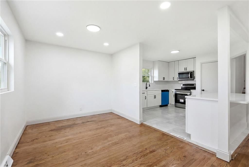 4142 N Lister Avenue — photo 9