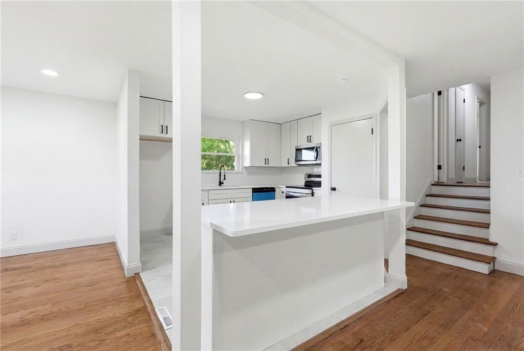 4142 N Lister Avenue — photo 10