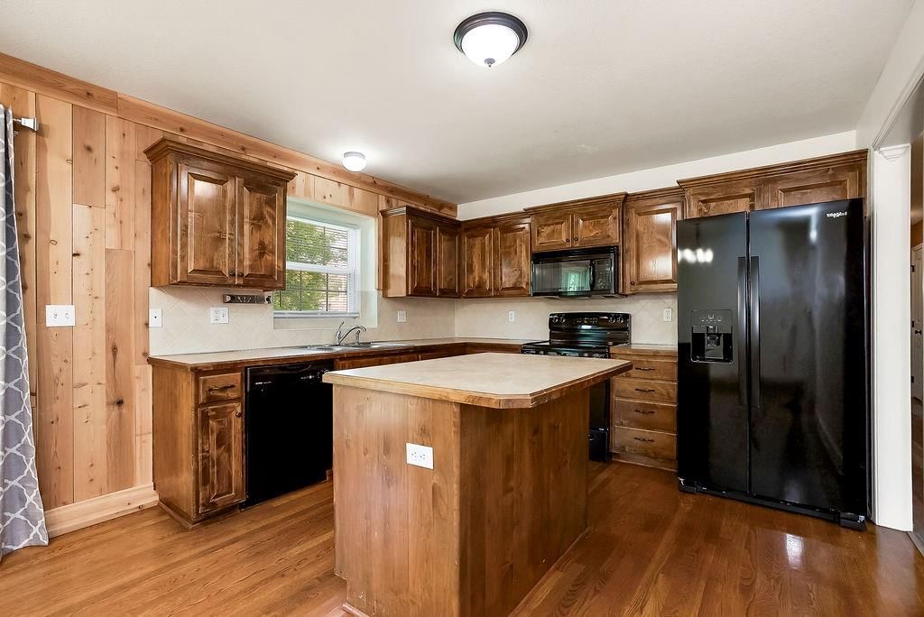 421 Golfview Drive — photo 8