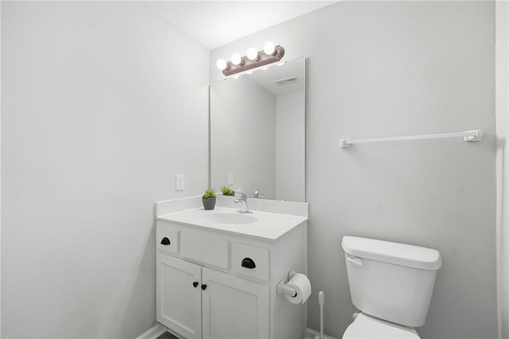 10411 N Chelsea Avenue — photo 41