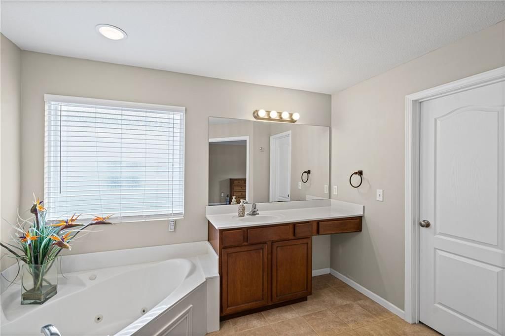 10201 N Willow Avenue — photo 20
