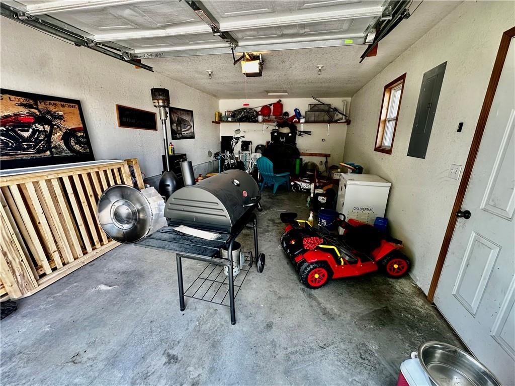 213 E 1st Street — photo 38