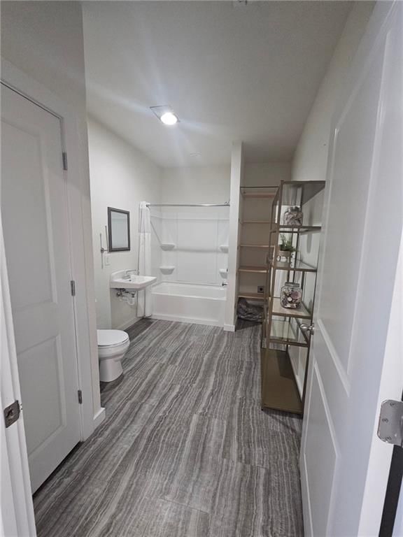 213 E 1st Street — photo 48