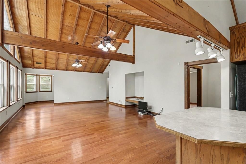 322 Riverfront Road — photo 8