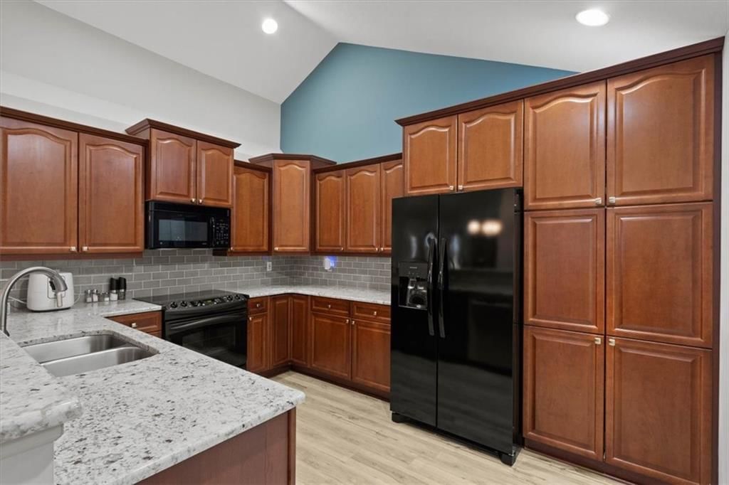 7137 Meadow View Street — photo 13