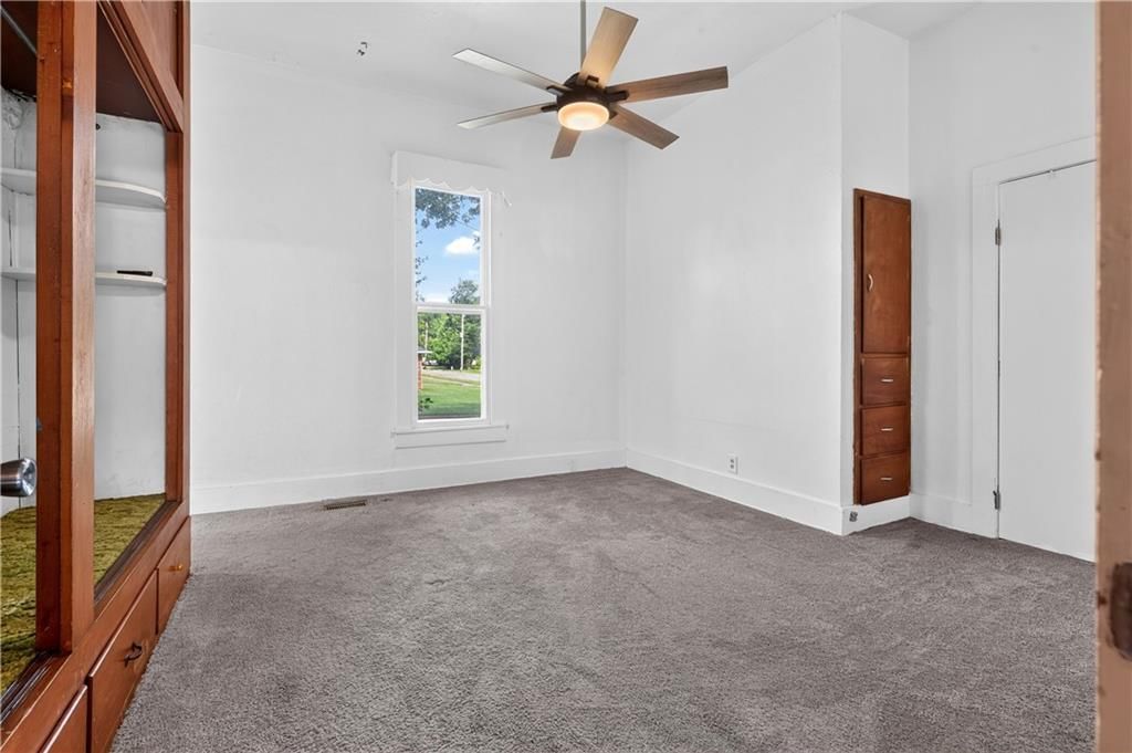 935 W Walnut Street — photo 27