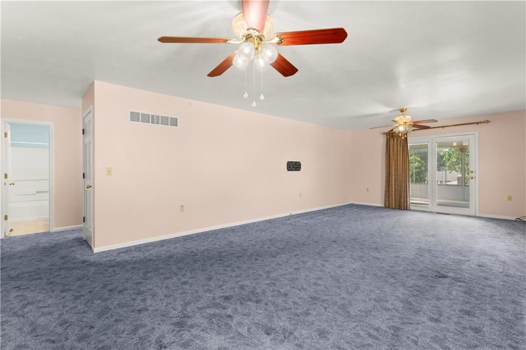 11813 E 47TH Terrace — photo 8