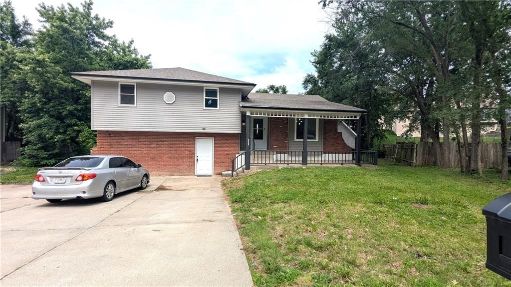 2005 N Plymouth Road, Independence, MO