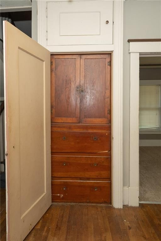 304 E 4th Street — photo 11