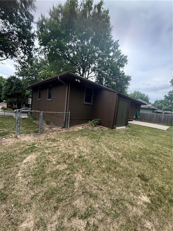 3209 N 36 Terrace — photo 8