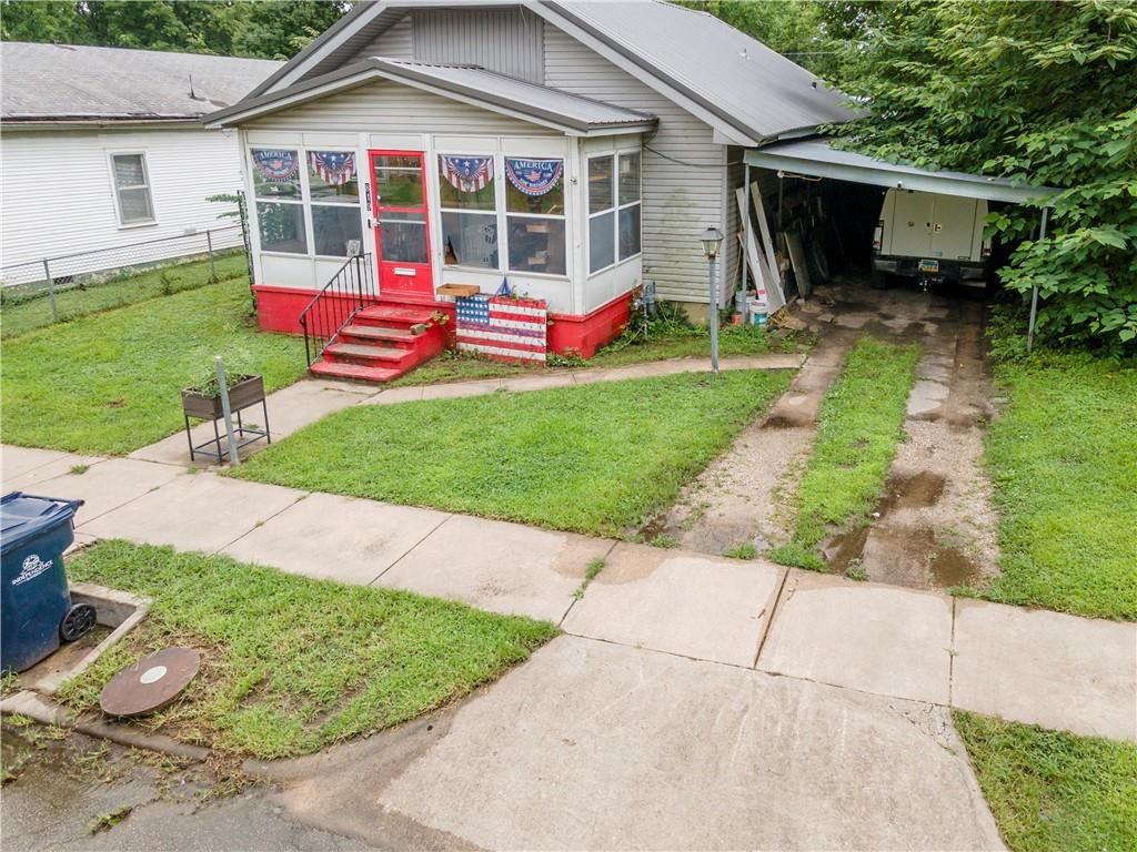 819 E Poplar Street — photo 30