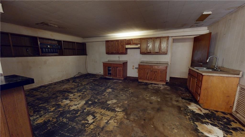 811 S Main Street — photo 21