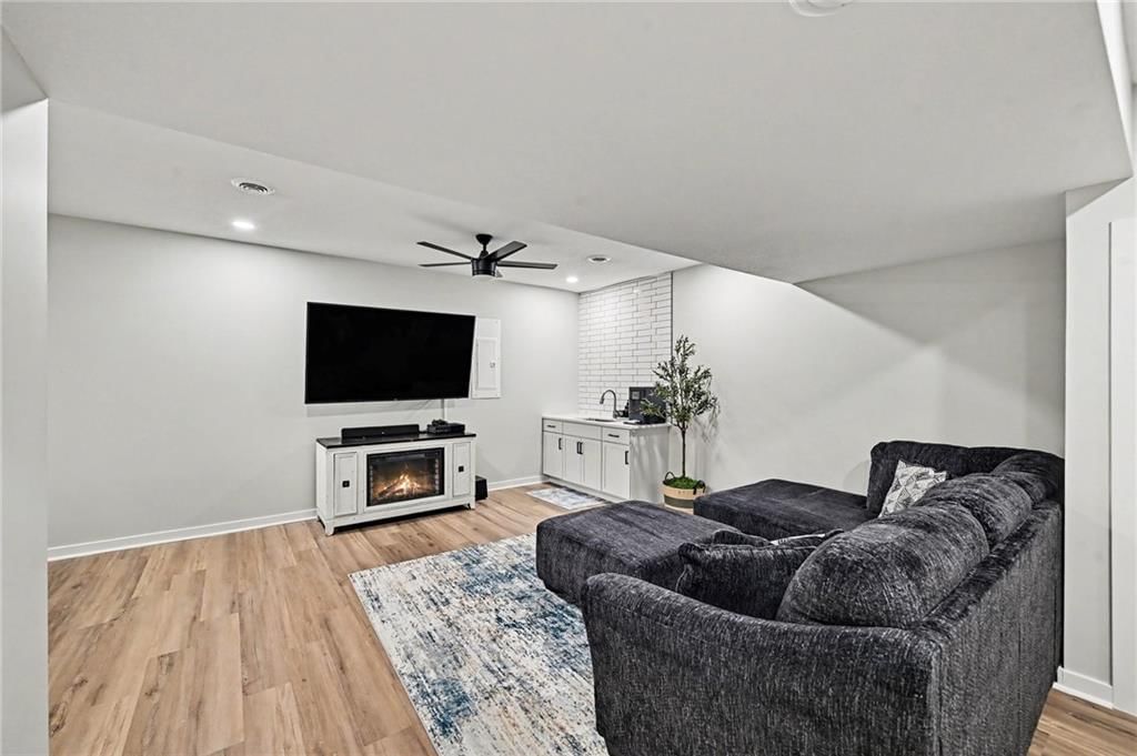 12760 N Imperial Drive, Platte City, MO