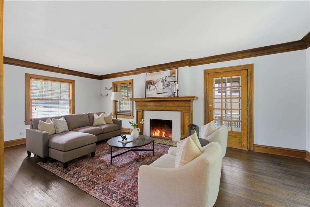 5811 Charlotte Street — photo 8