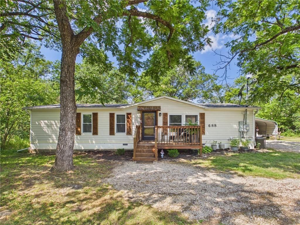 688 195th Street, Fort Scott