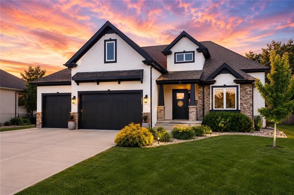 921 Foxglove Lane, Kearney, MO