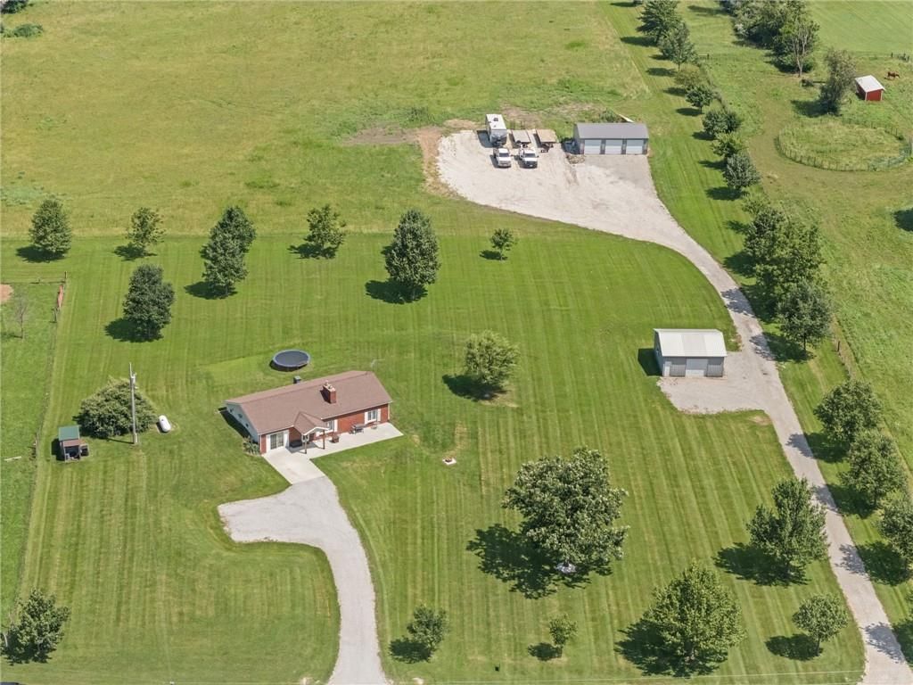 10253 SW Price Drive, Lawson