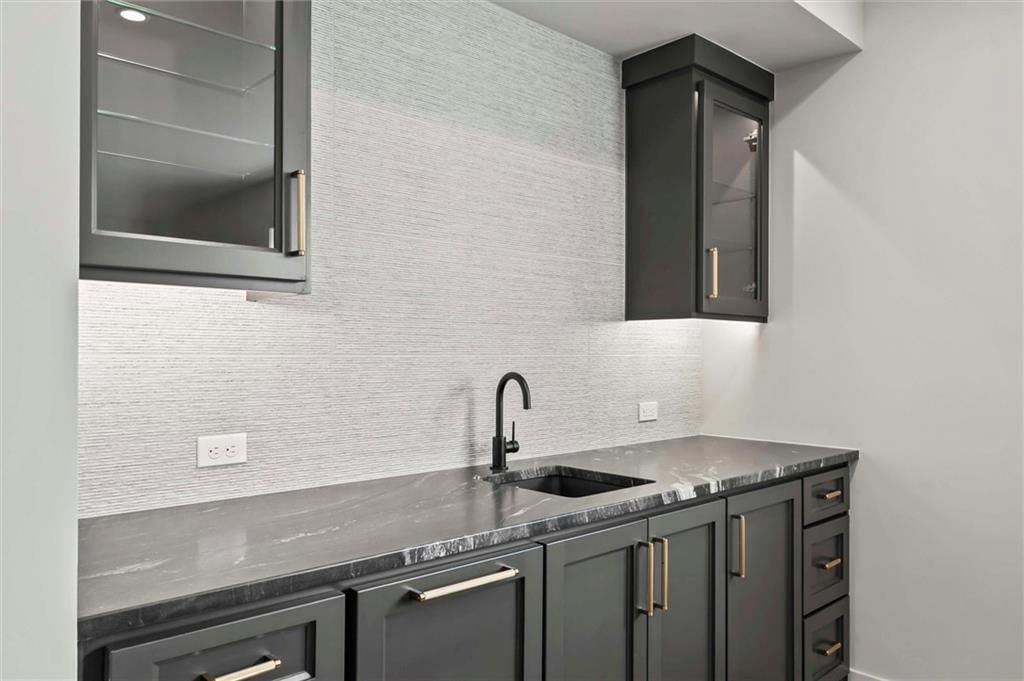 2944 W 133rd Terrace — photo 34