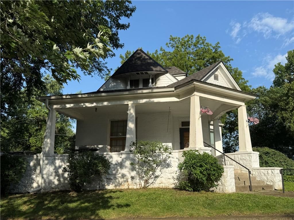 1027 N 4th Street, Atchison