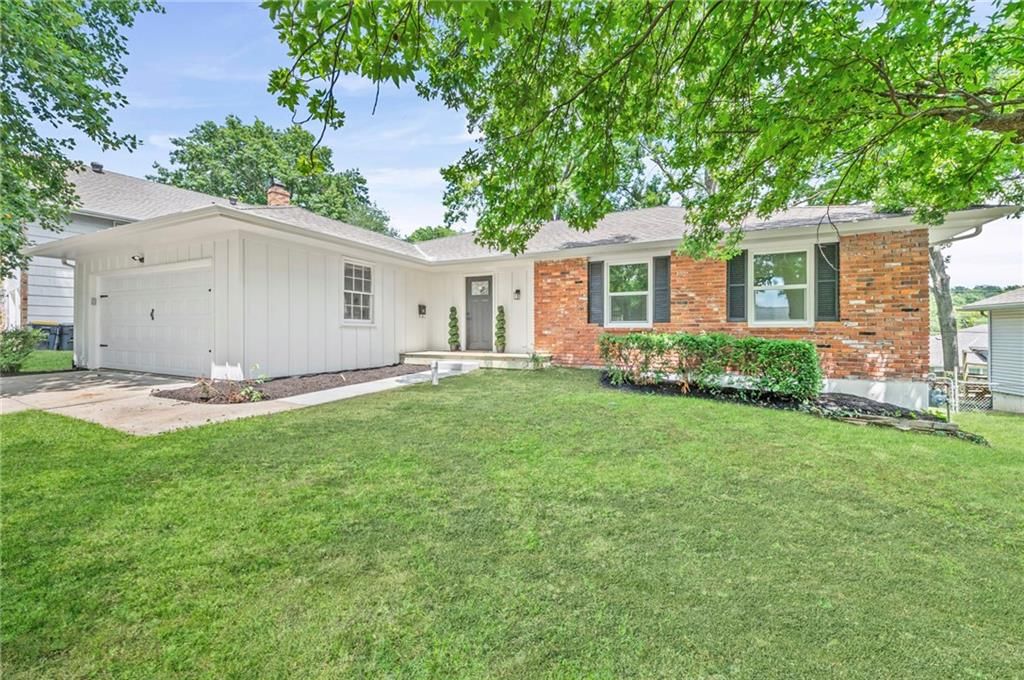 10443 College Avenue, Kansas City