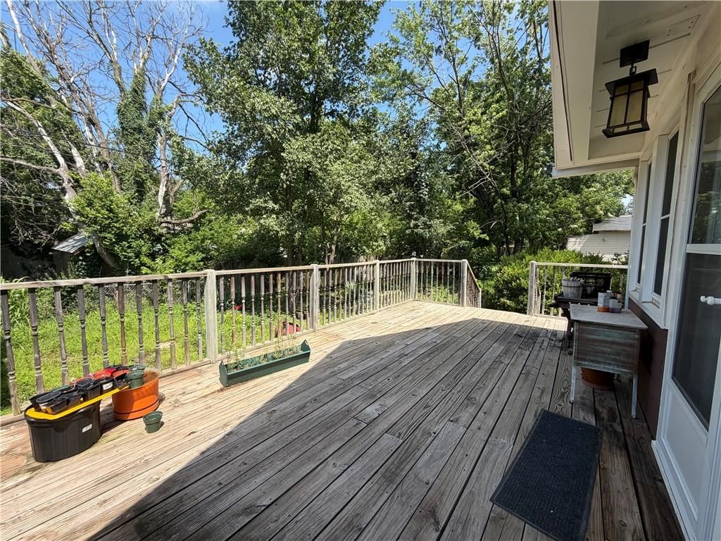 402 S Spring Street — photo 12