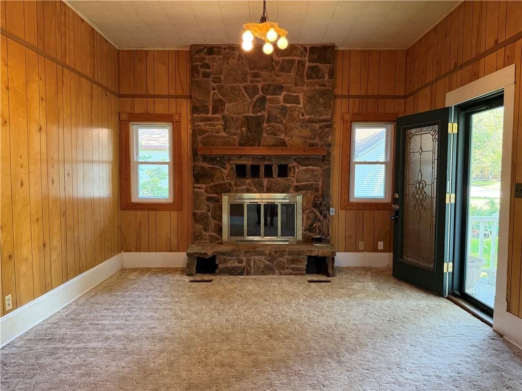 402 S Spring Street — photo 16