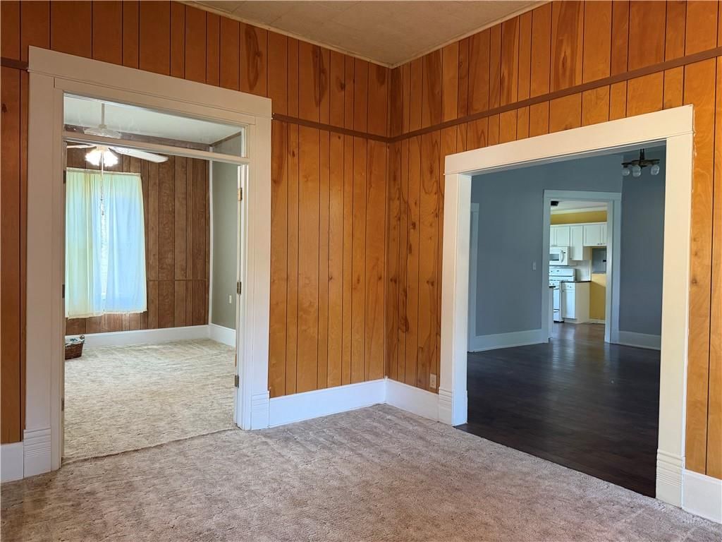 402 S Spring Street — photo 19
