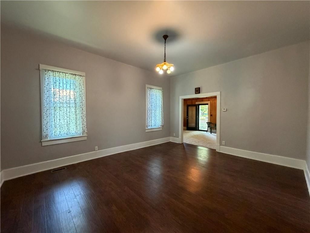 402 S Spring Street — photo 21