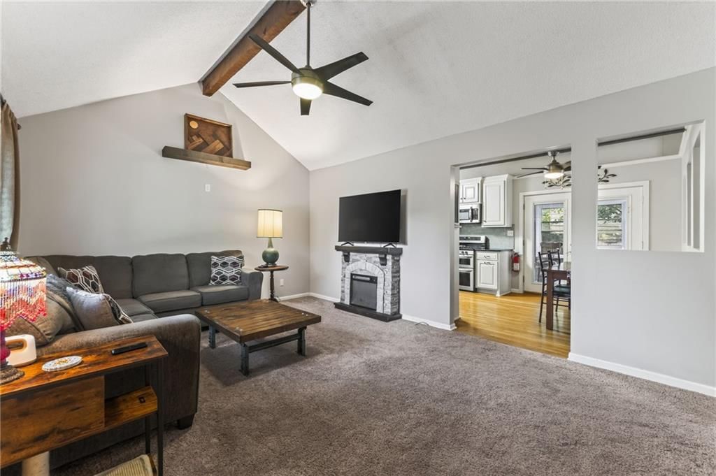 4625 N Bennington Avenue — photo 27