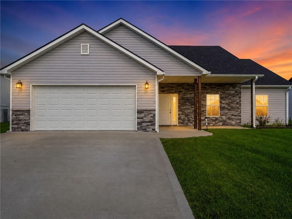 73 SE 451 Road, Warrensburg