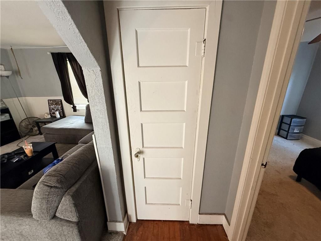 114 E Highland Avenue — photo 4