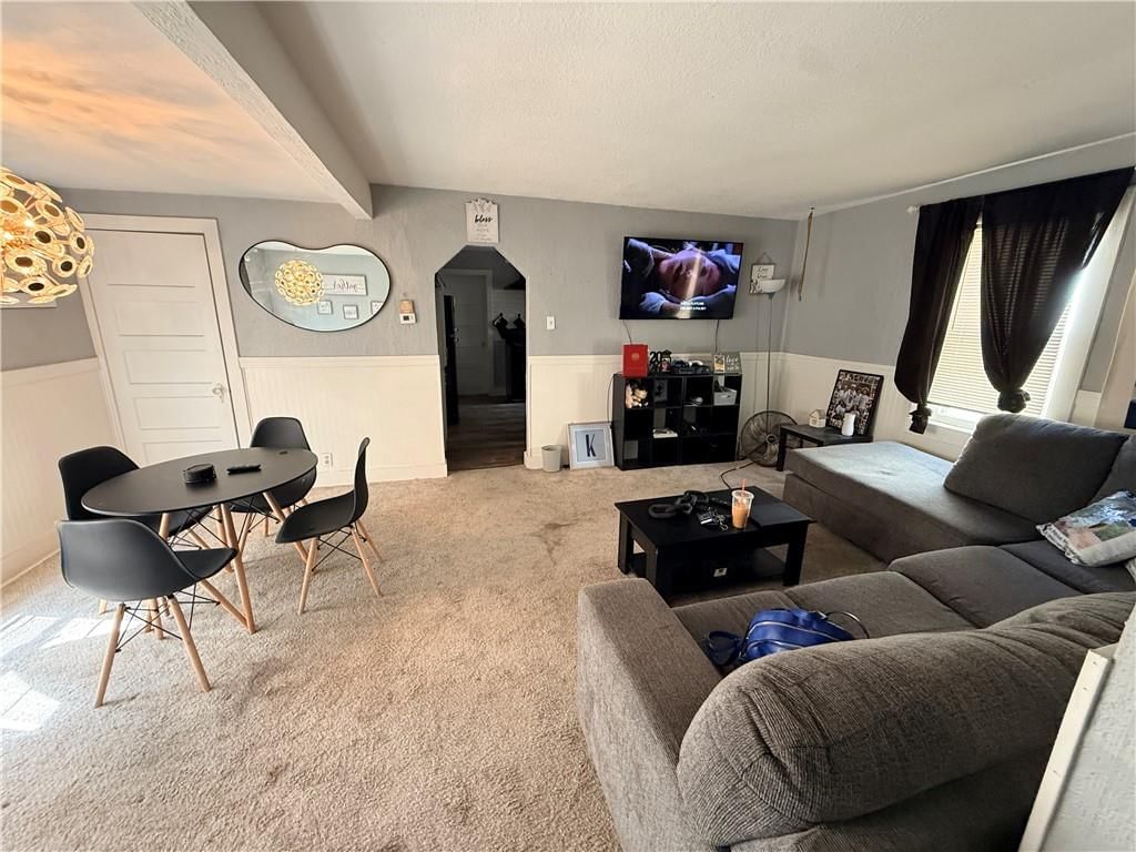114 E Highland Avenue — photo 5