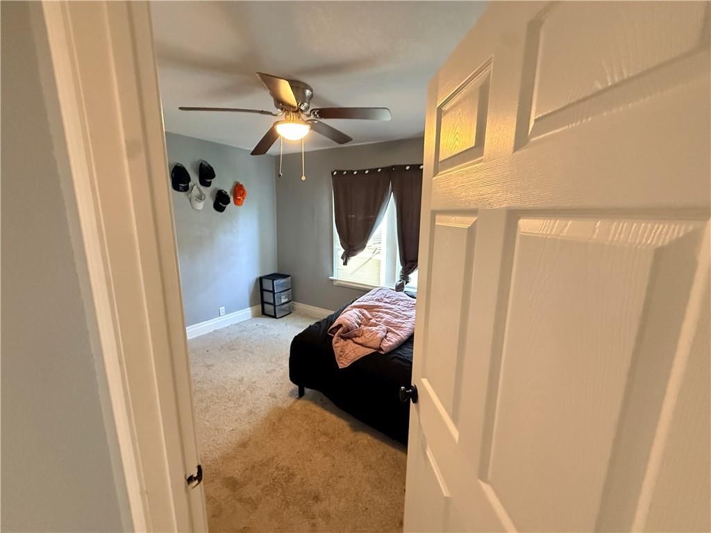 114 E Highland Avenue — photo 9
