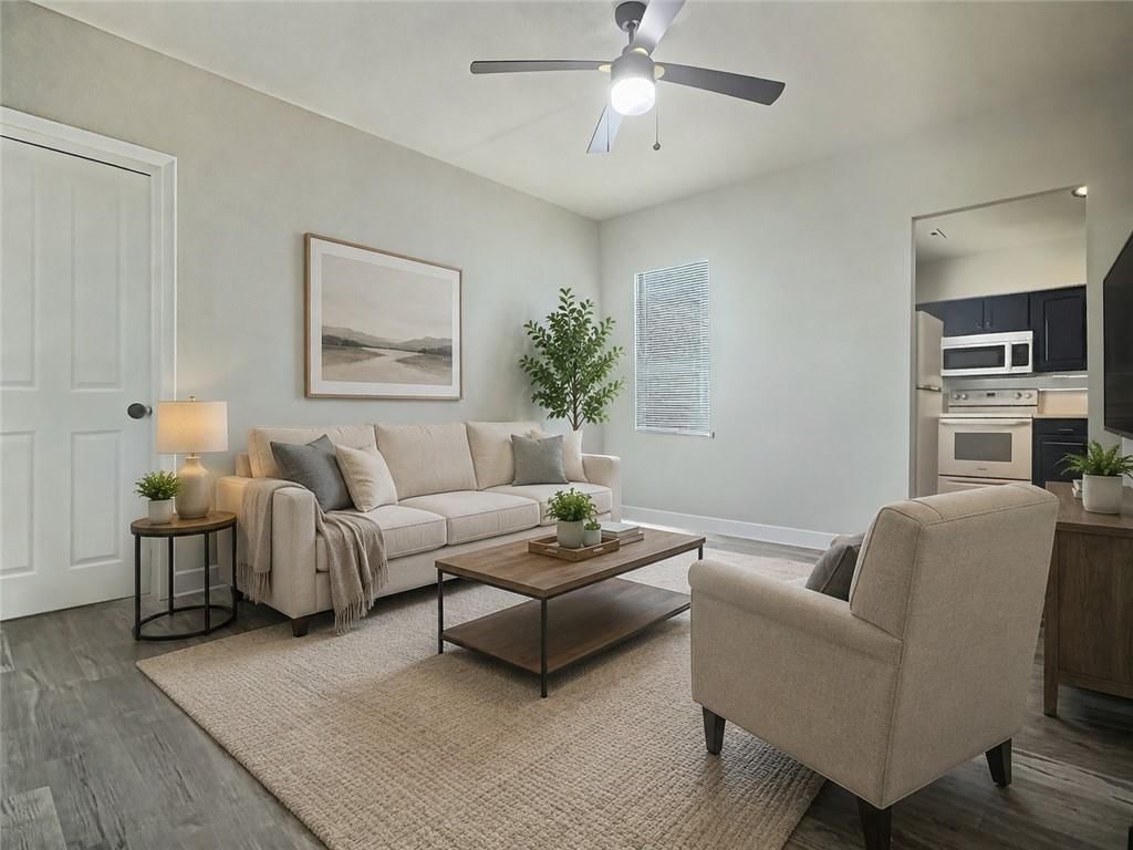 112 S Taylor Street — photo 5