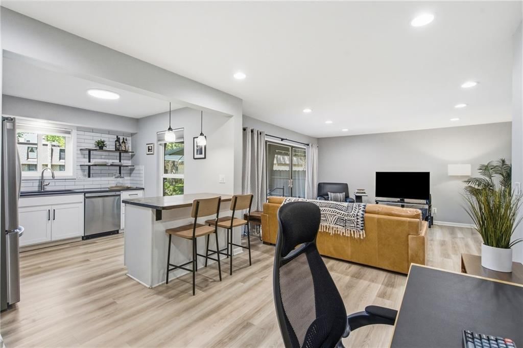 7405 W 102nd Court — photo 12