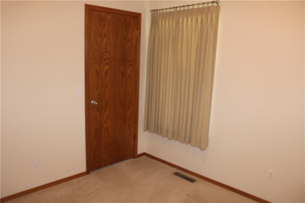 1006 Amber Drive — photo 13