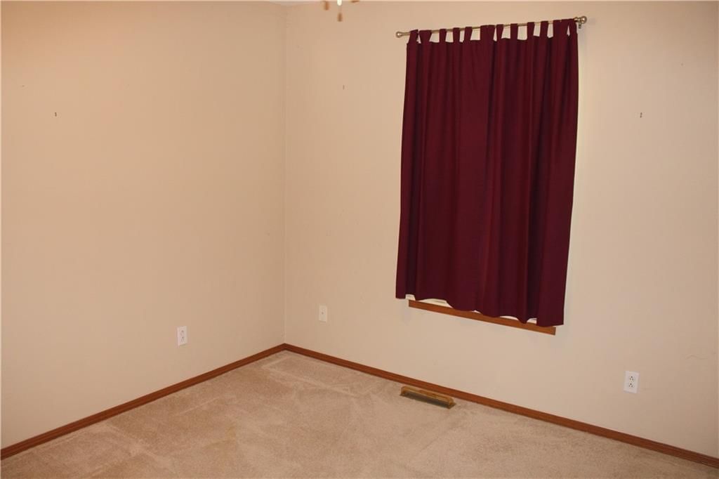 1006 Amber Drive — photo 14