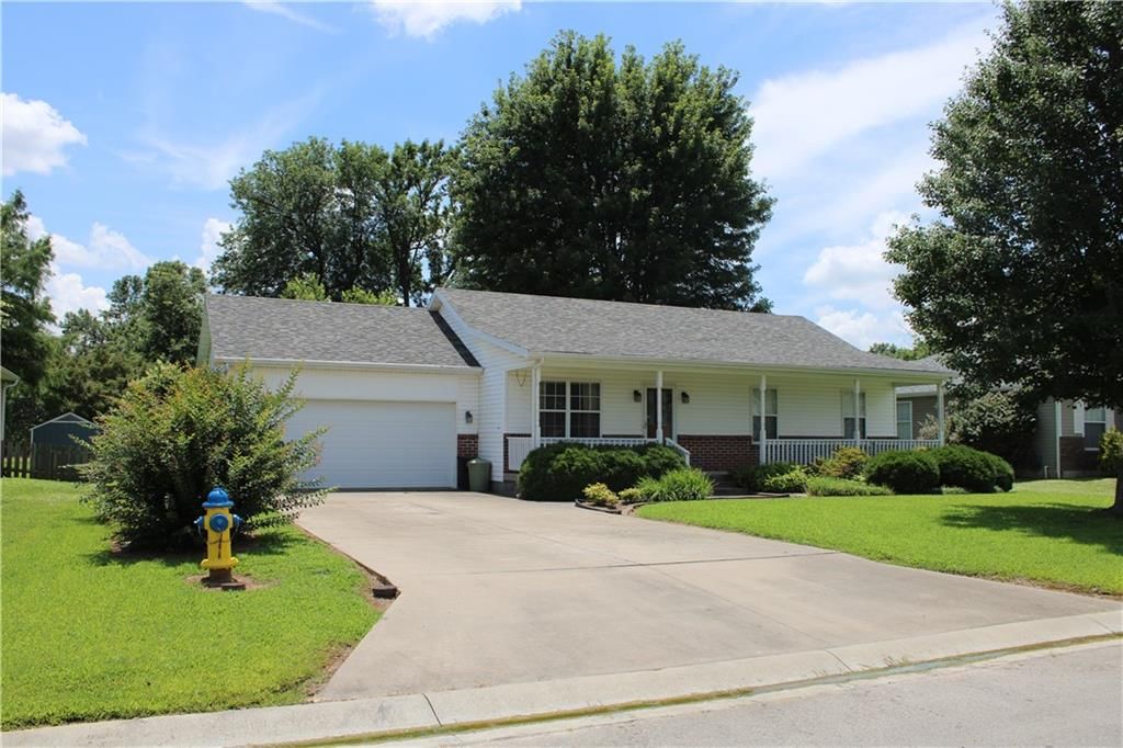 1006 Amber Drive — photo 30