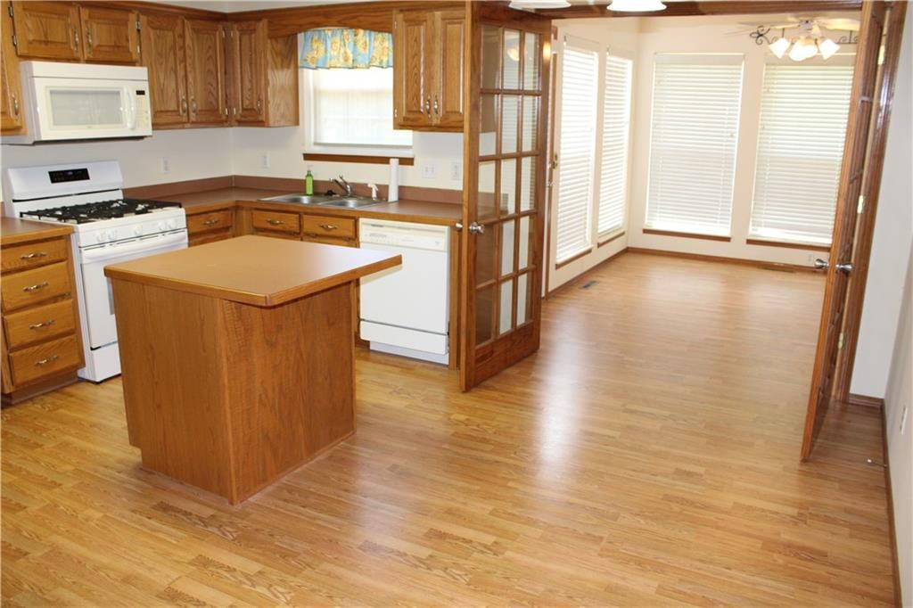 1006 Amber Drive — photo 7