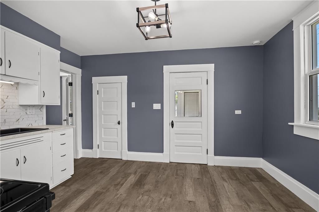 2302 S 15th Street — photo 9