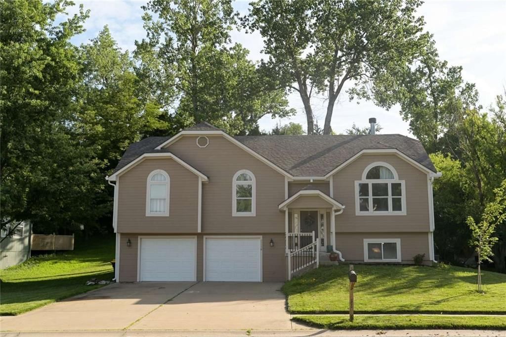 11116 NW 55th Street, Parkville, MO