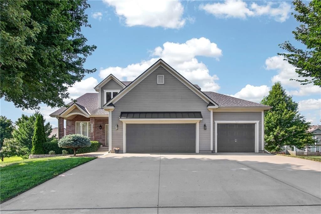 12203 Canna Court, Peculiar, MO